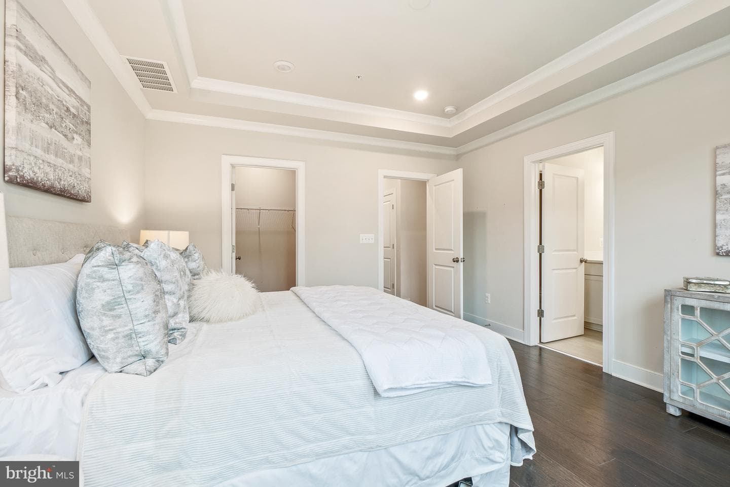 114 Dickenson Drive photo 24