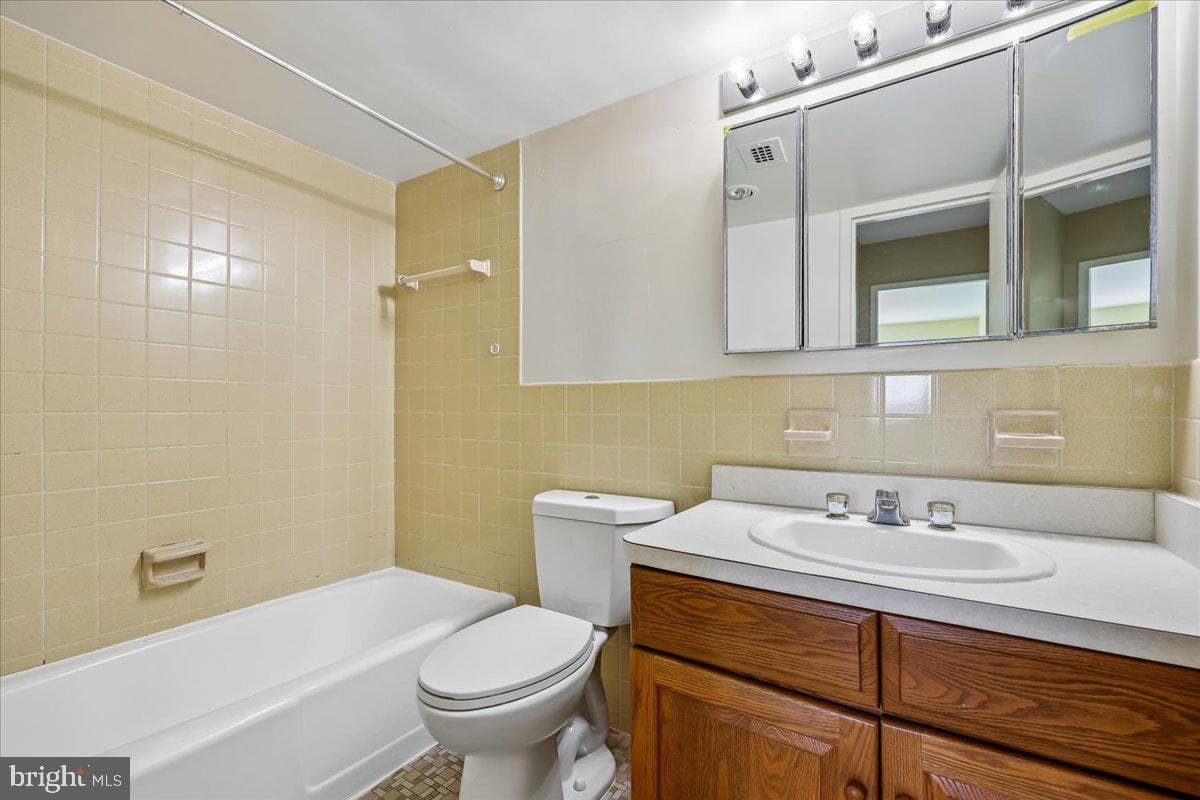 1111 University Boulevard W #1106-A photo 13
