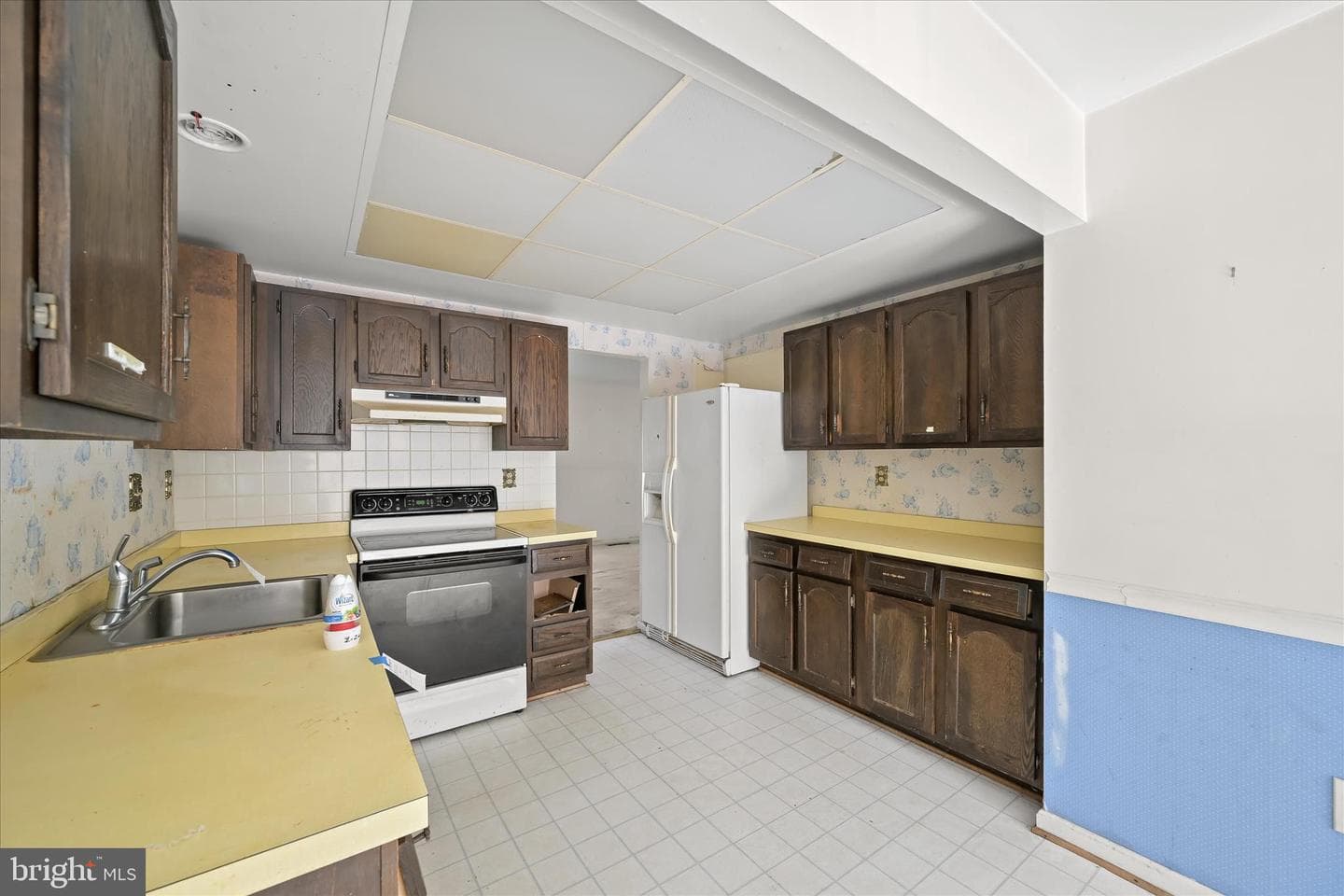 20130 Waringwood Way photo 13