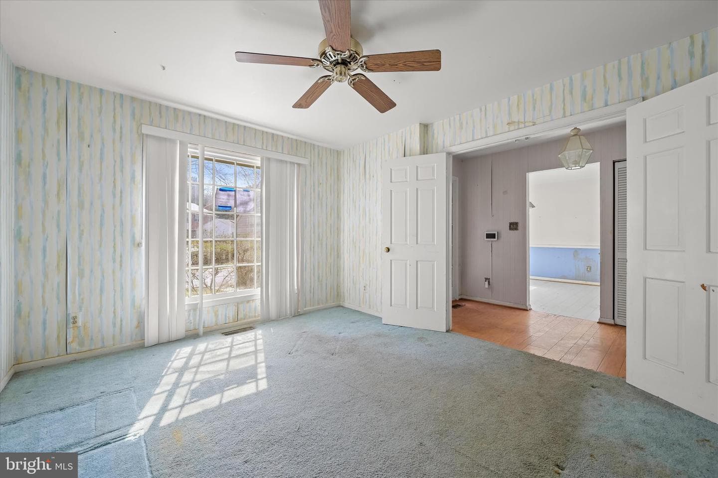 20130 Waringwood Way photo 6