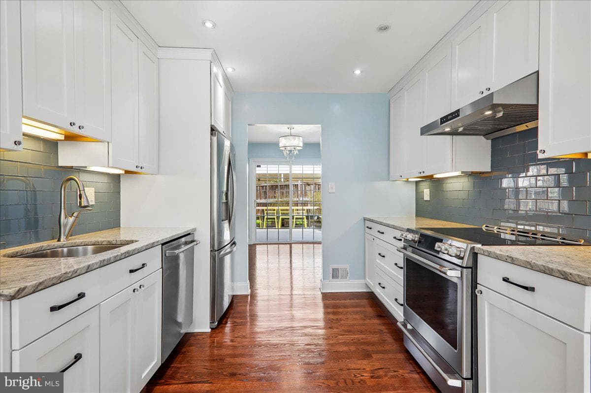 14002 Drake Drive photo 29