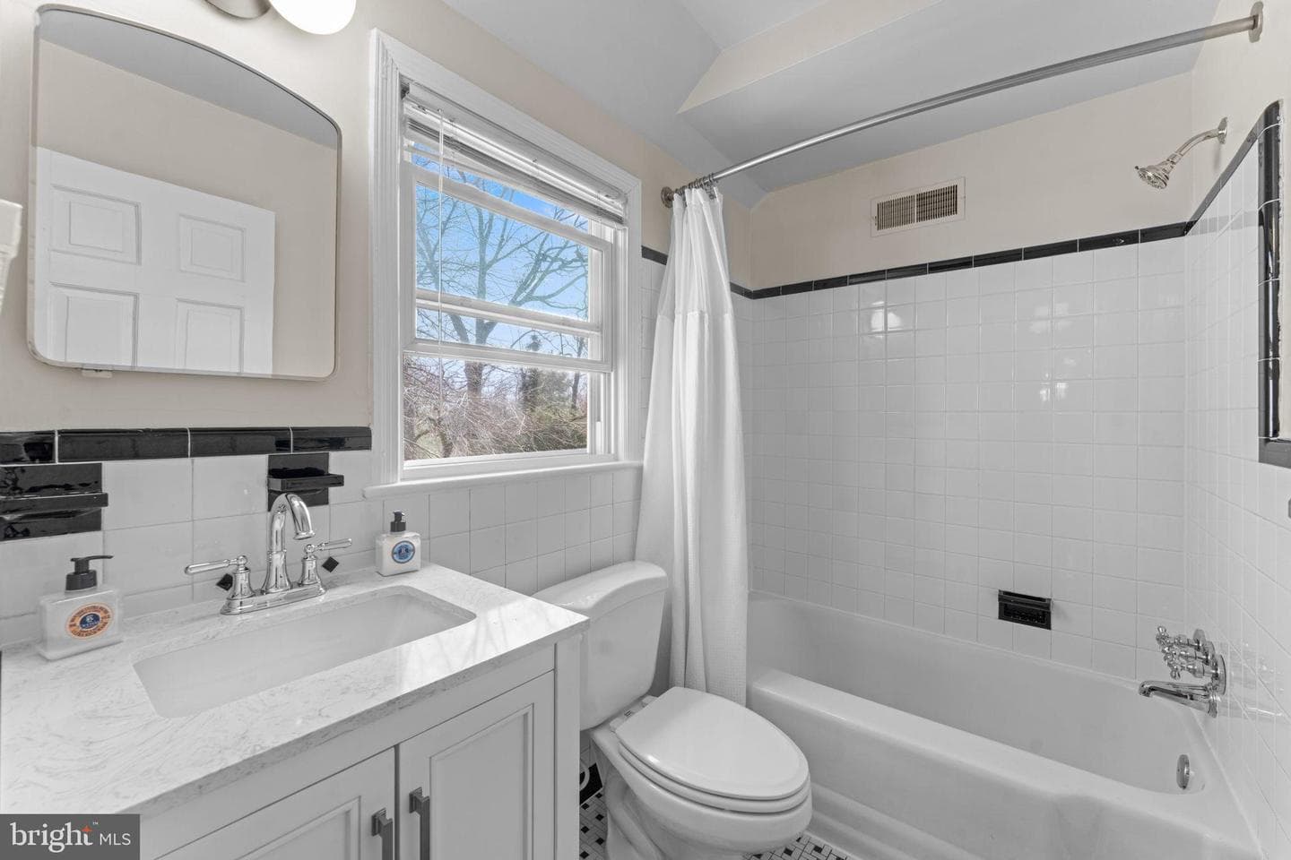 1604 Highland Drive photo 57
