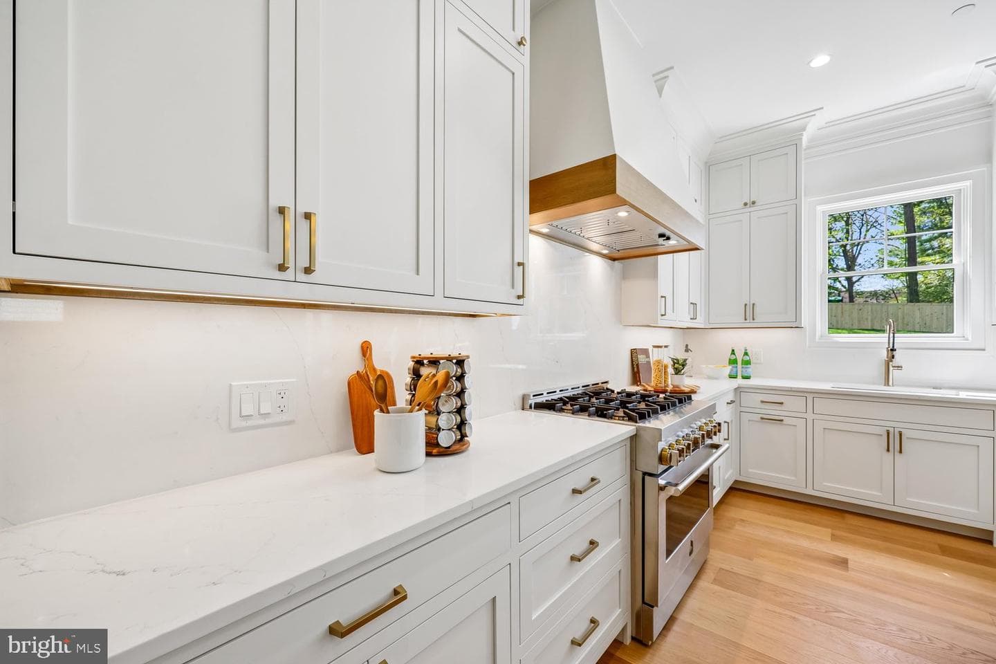 3008 Jennings Road photo 22