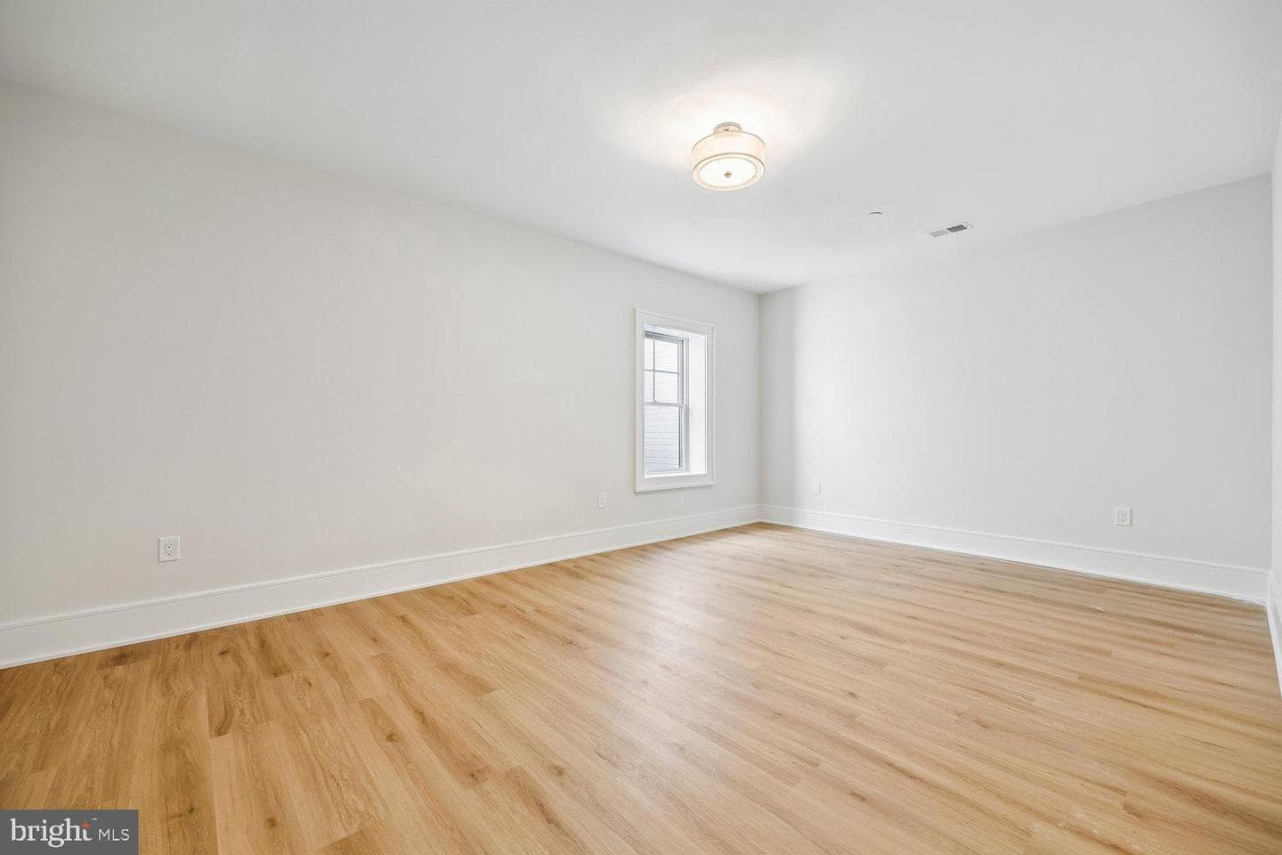 3008 Jennings Road photo 71