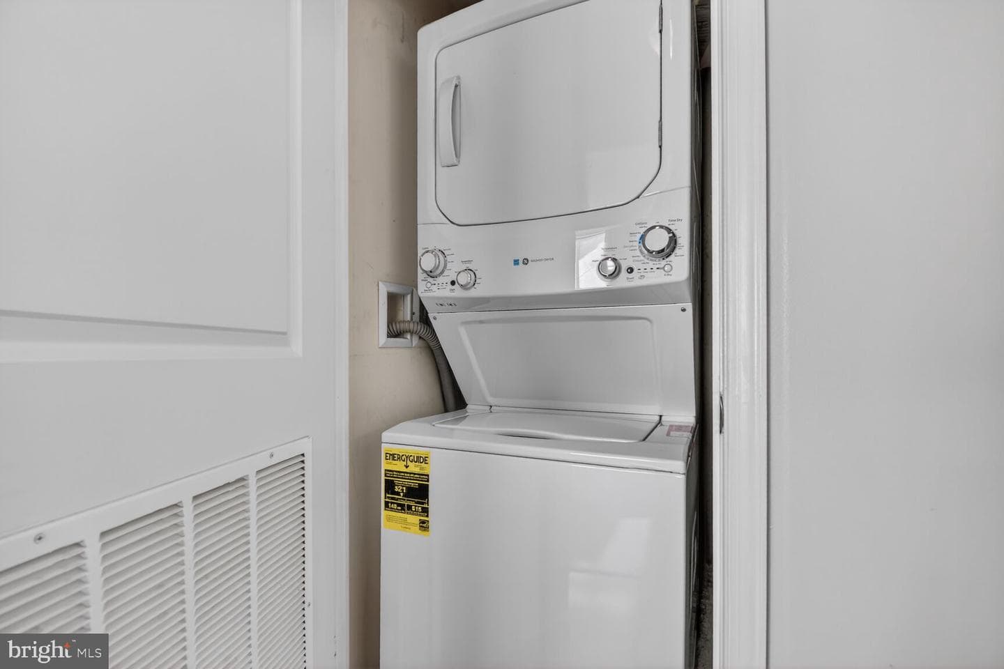 930 Wayne Avenue #1302 photo 36