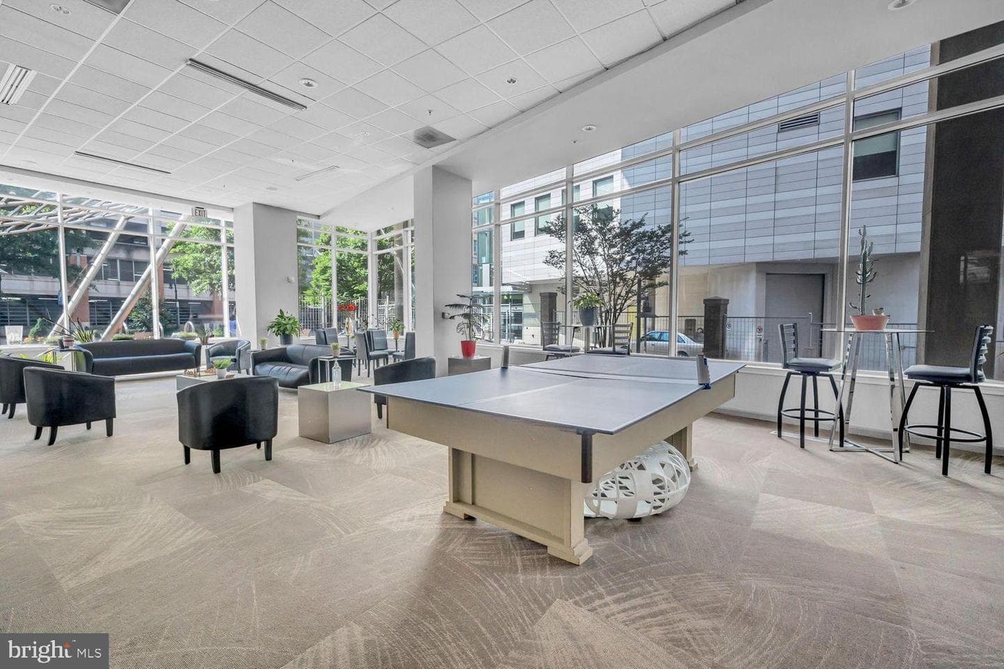 930 Wayne Avenue #1302 photo 40