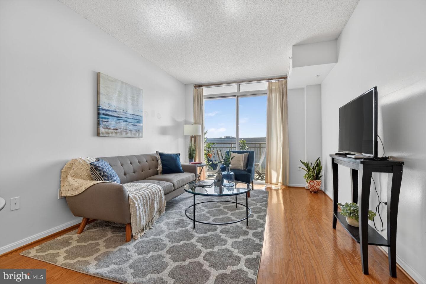 930 Wayne Avenue #1302 photo 9