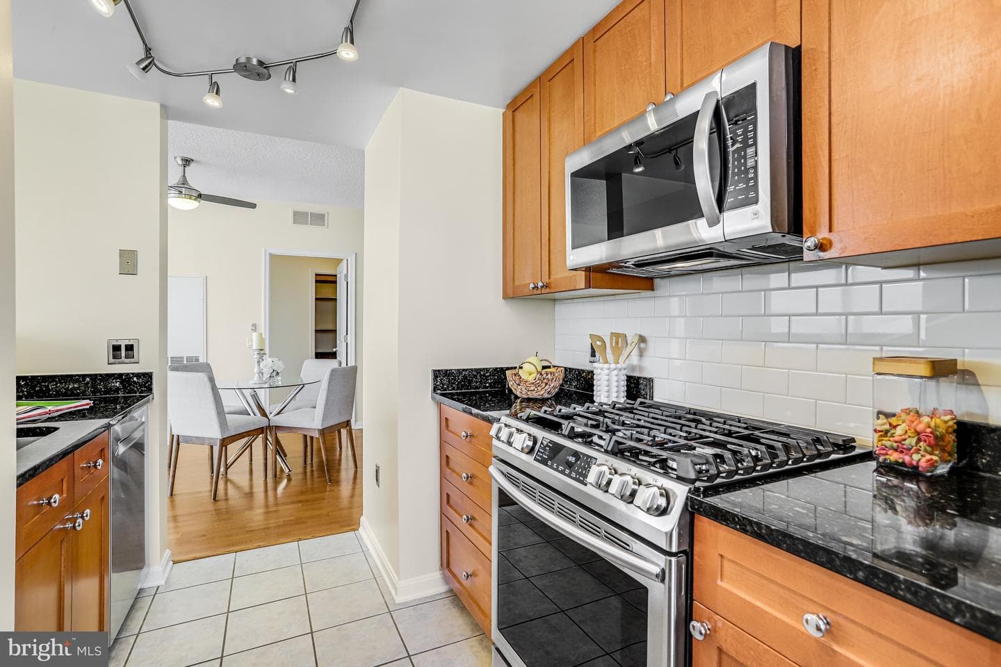 930 Wayne Avenue #1009 photo 12