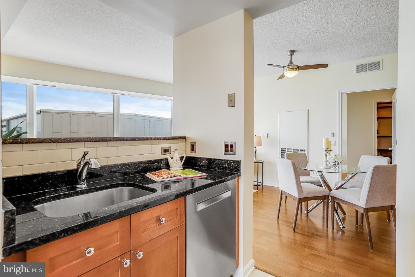 930 Wayne Avenue #1009 photo 13
