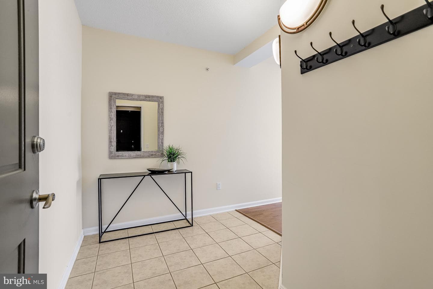 930 Wayne Avenue #1009 photo 3