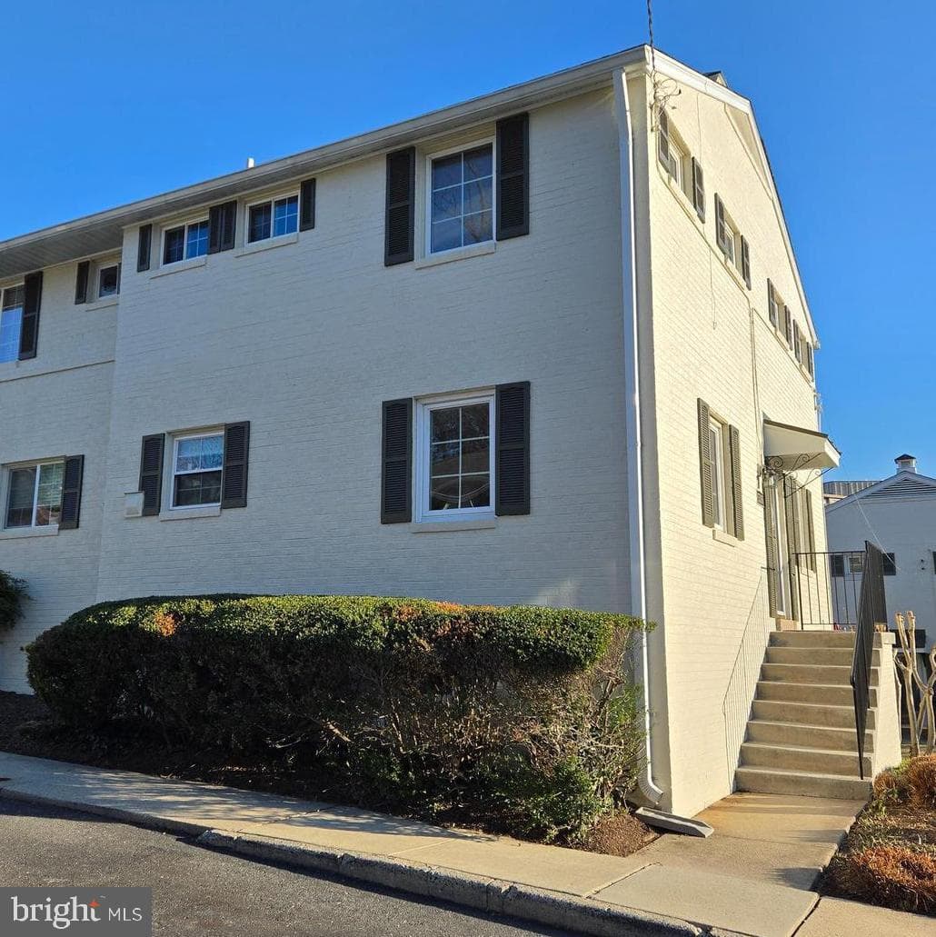 5336 Pooks Hill Road #5336 photo 2