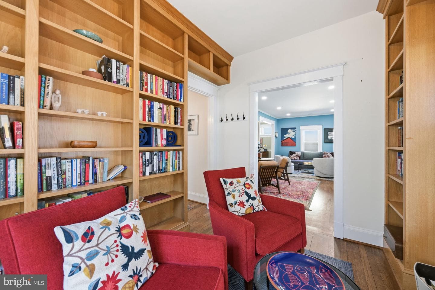 309 Elm Avenue photo 8