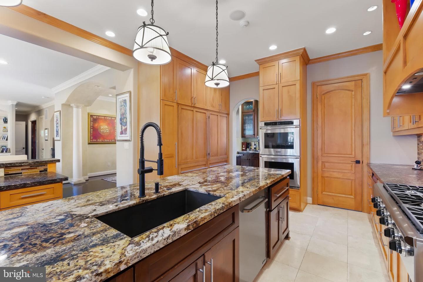 11724 Gainsborough Road photo 12