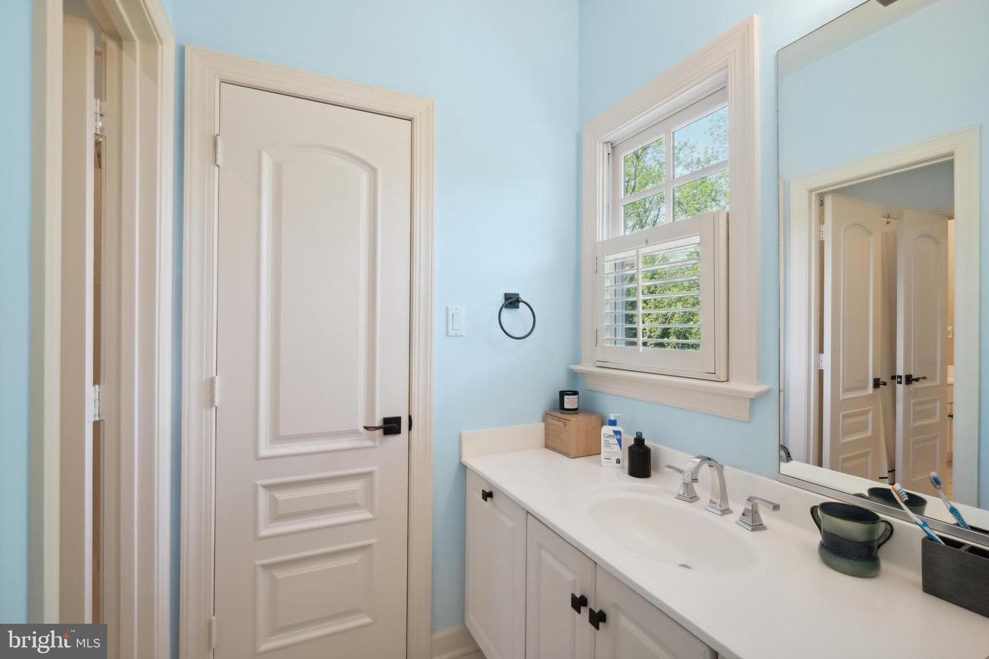 11724 Gainsborough Road photo 41