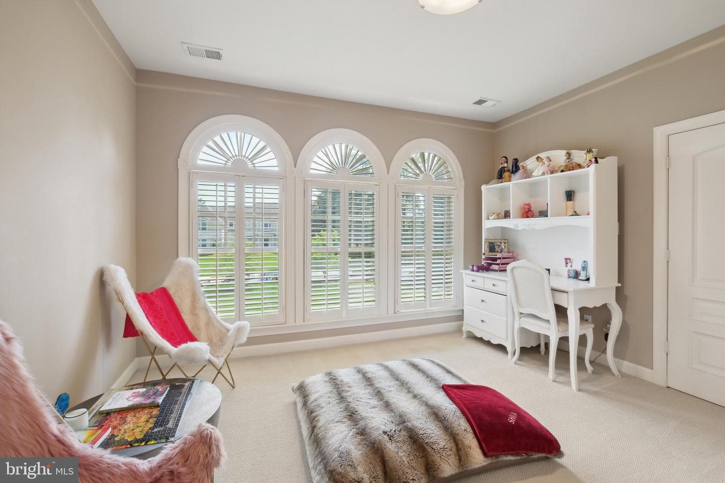 11724 Gainsborough Road photo 43