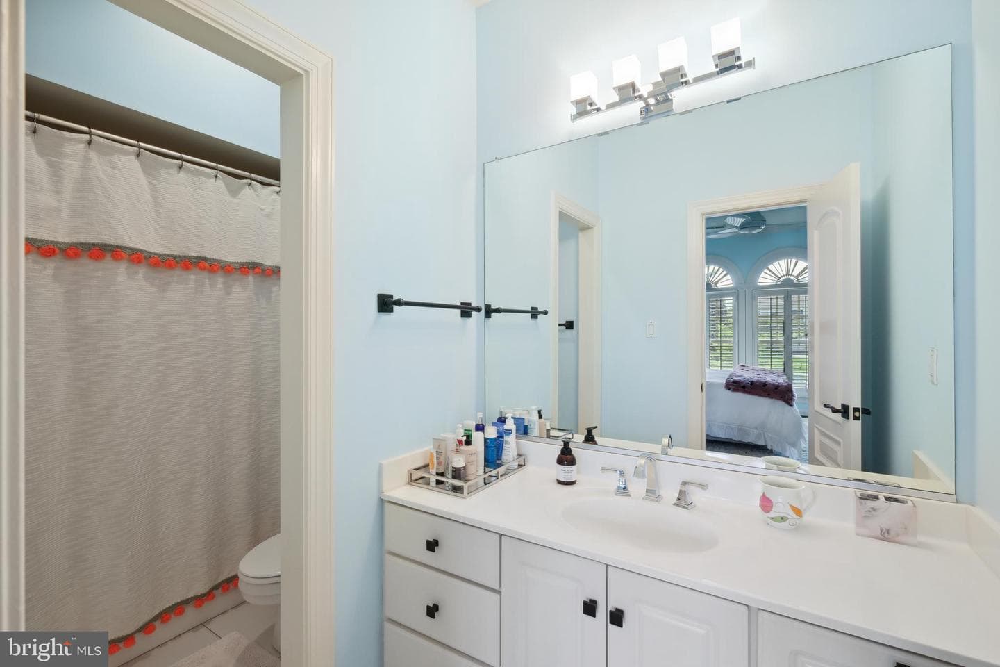 11724 Gainsborough Road photo 47