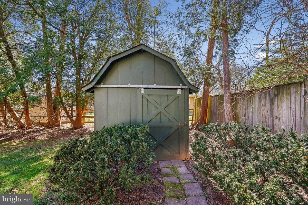 11724 Enid Drive photo 8