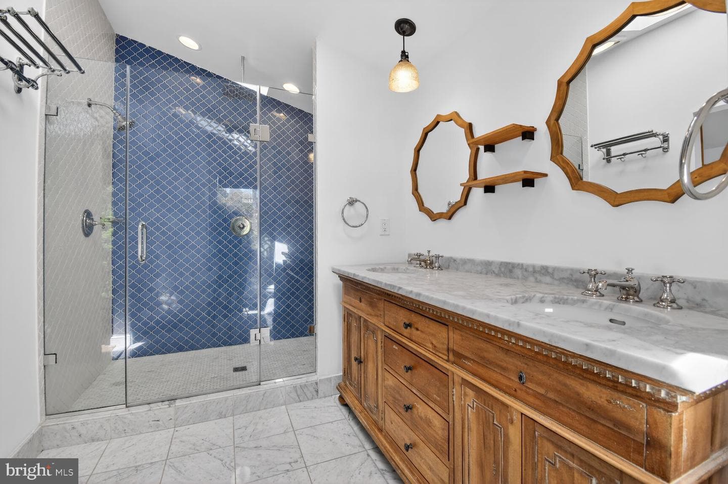 12 Parkside Road photo 36