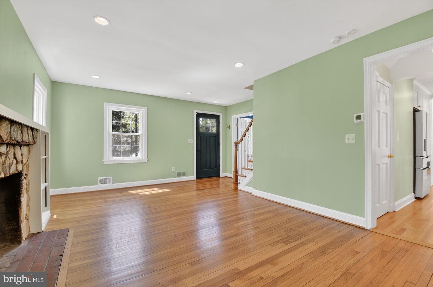 12 Parkside Road photo 4