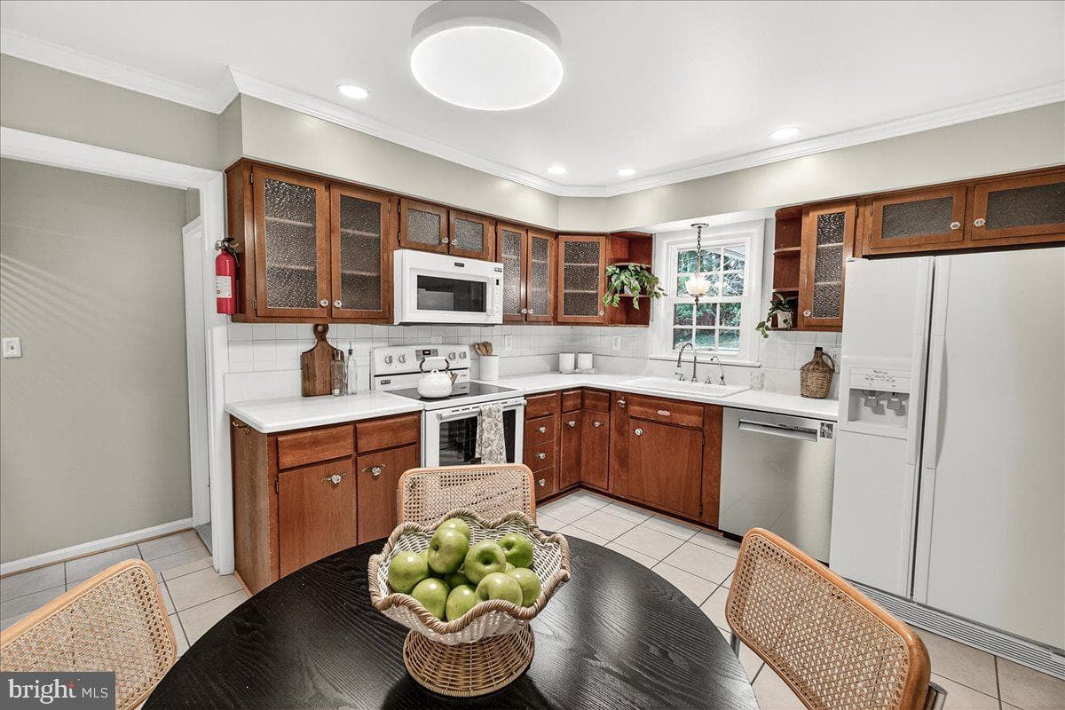 15016 Timberlake Drive photo 13