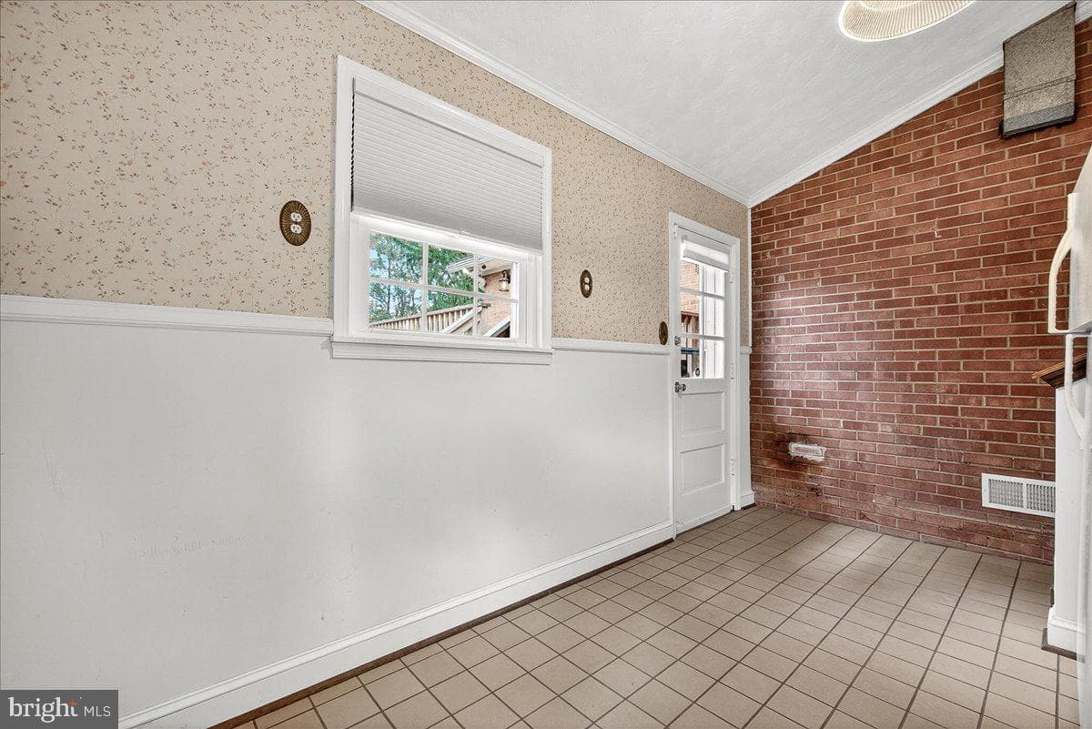 15016 Timberlake Drive photo 15