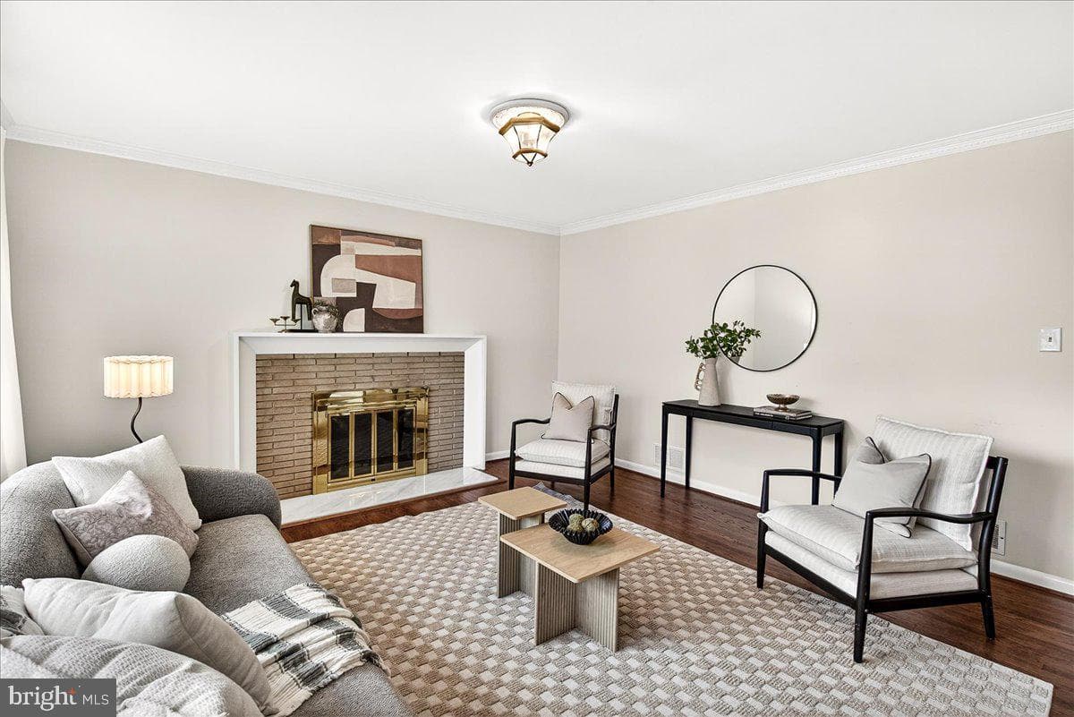 15016 Timberlake Drive photo 9