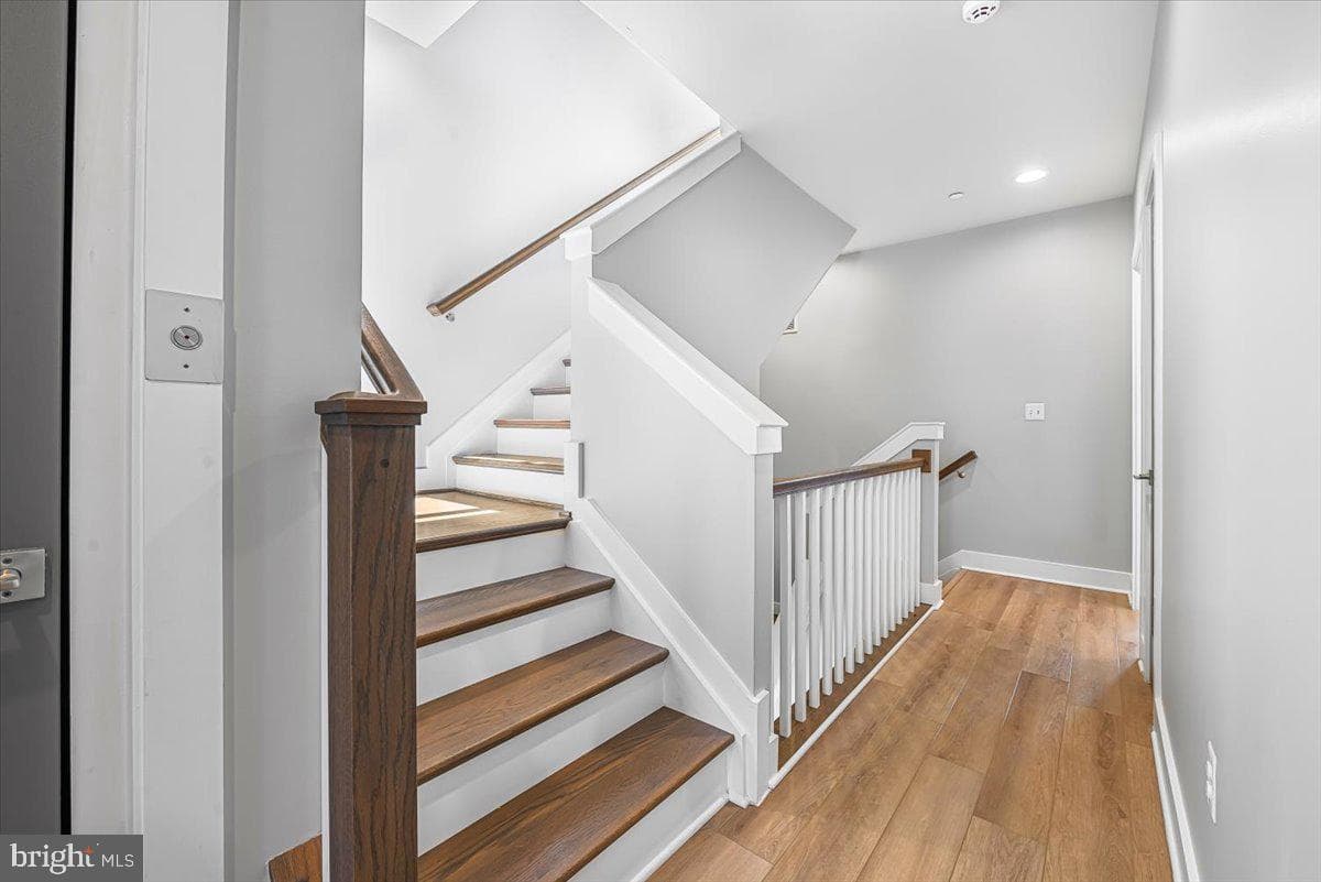 8197 River Road photo 31