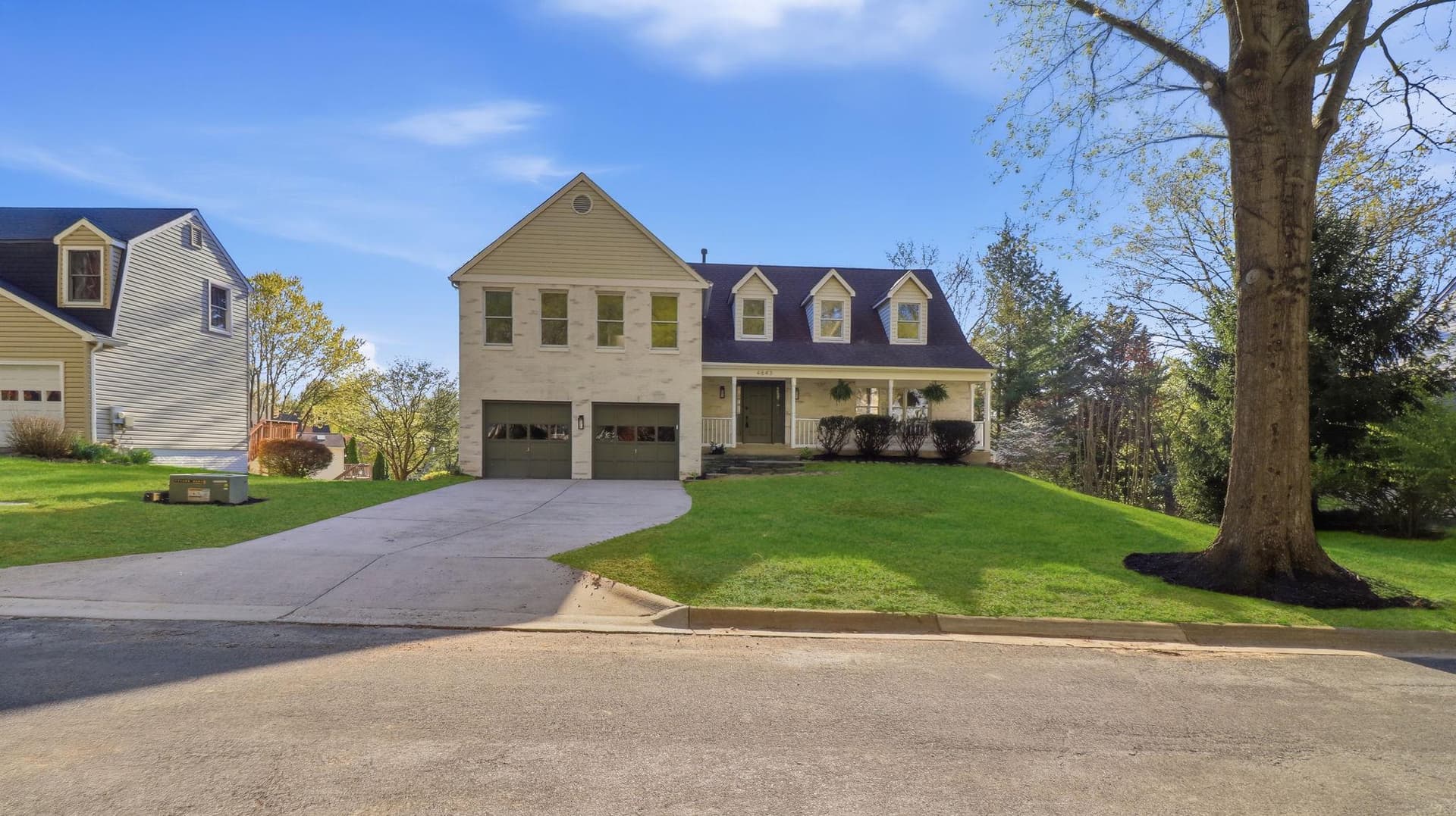 4843 Hornbeam Drive photo 2