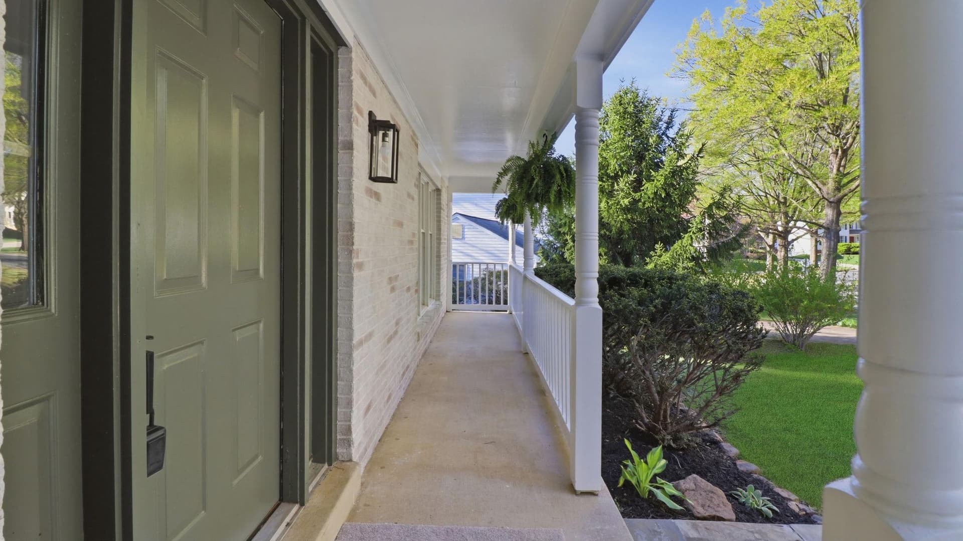4843 Hornbeam Drive photo 4
