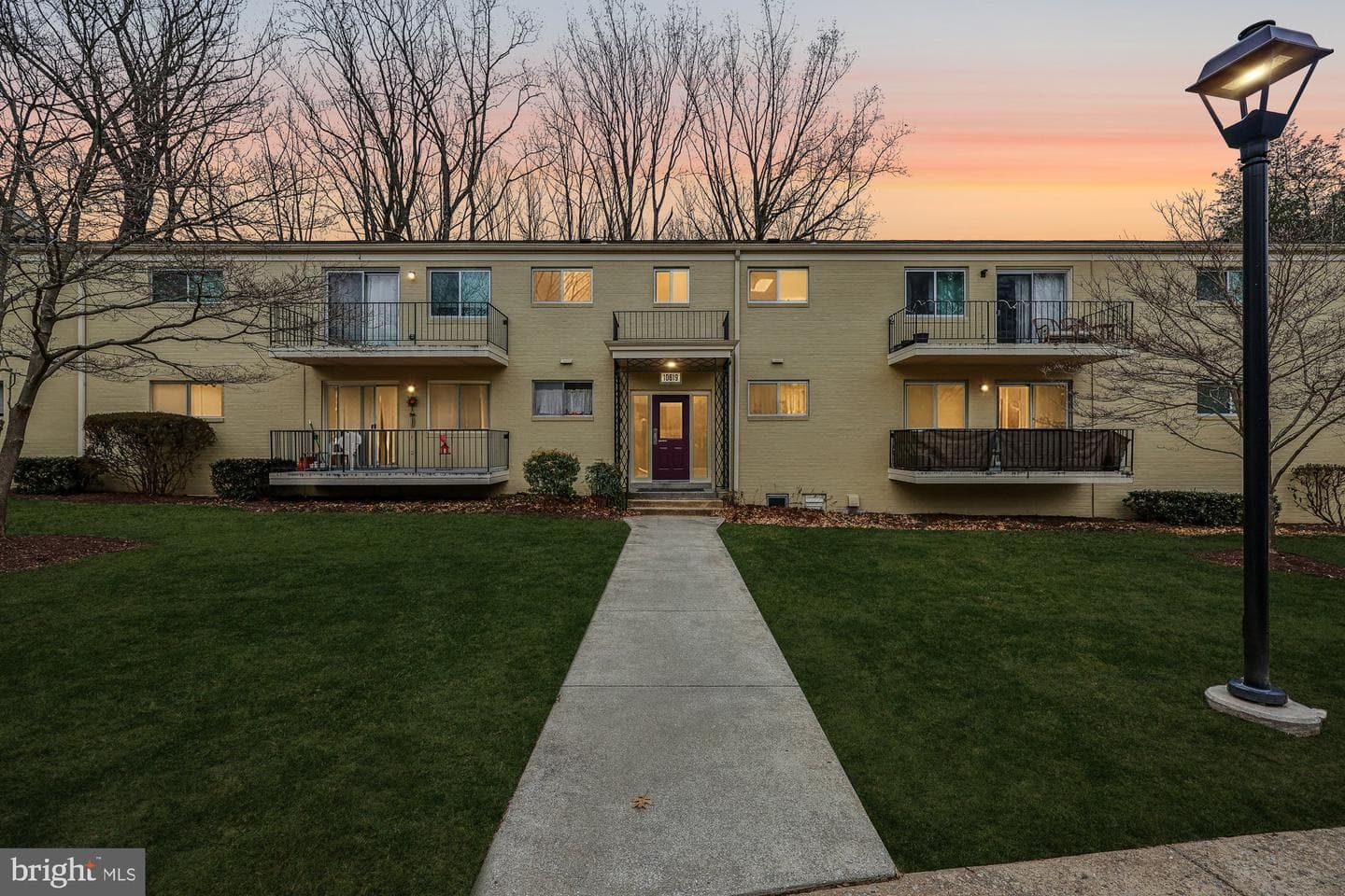 10619 Montrose Avenue #102 photo 31