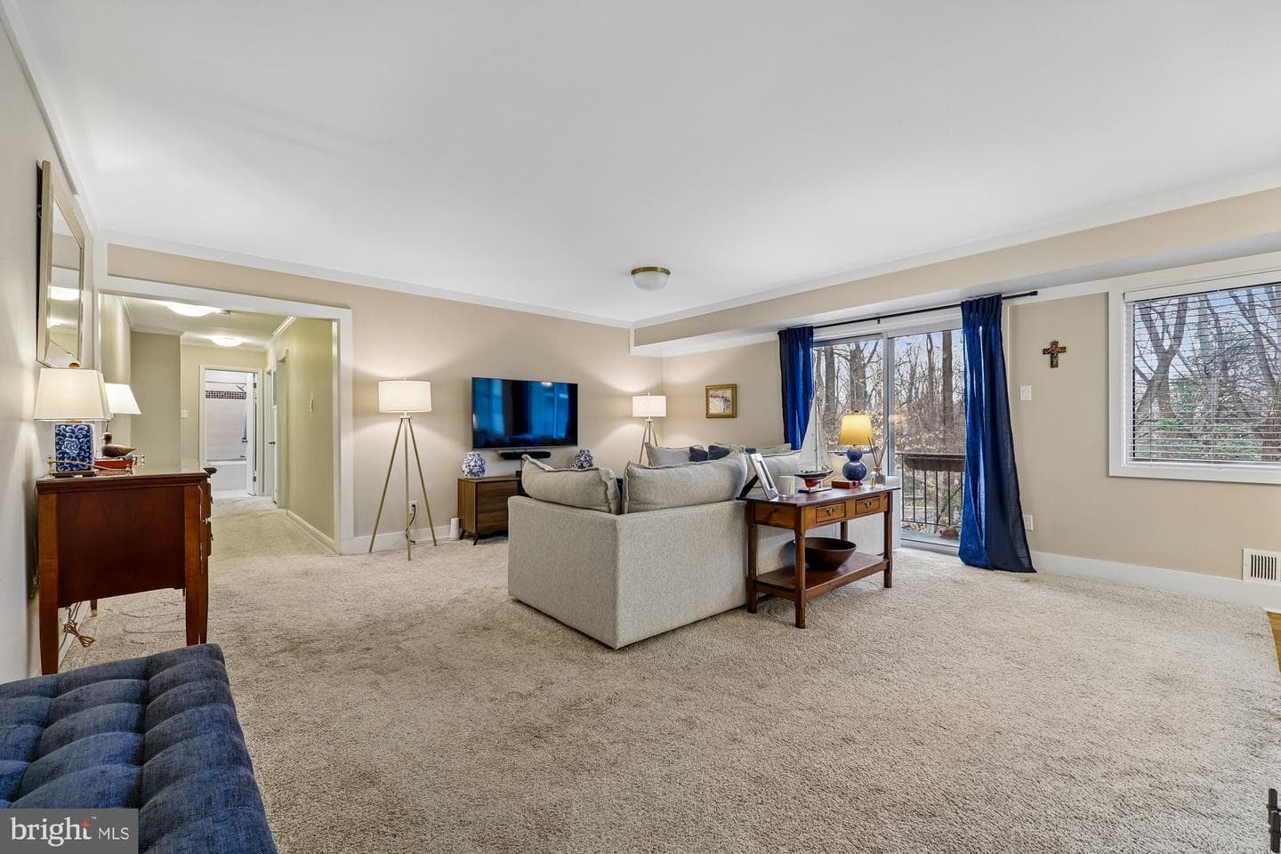 10619 Montrose Avenue #102 photo 7