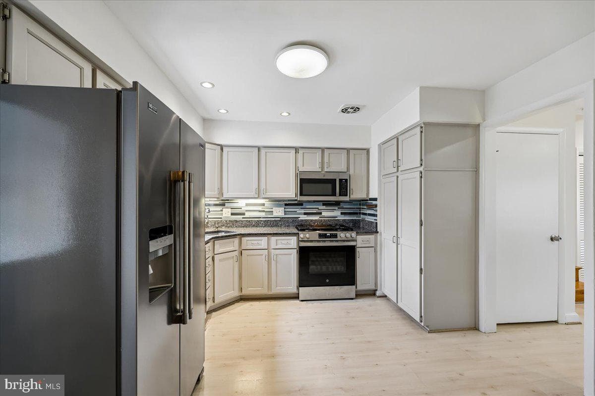13413 Oriental Court photo 7