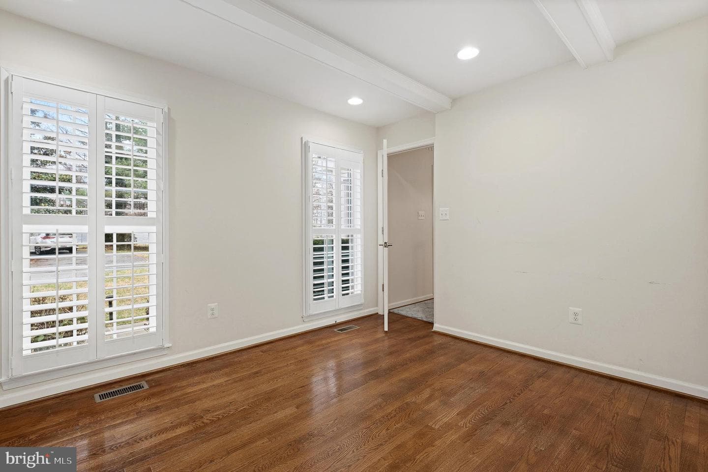 14900 Westbury Road photo 24