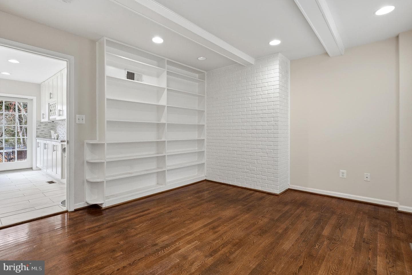 14900 Westbury Road photo 26