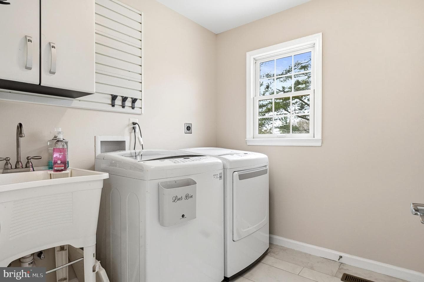 14900 Westbury Road photo 43
