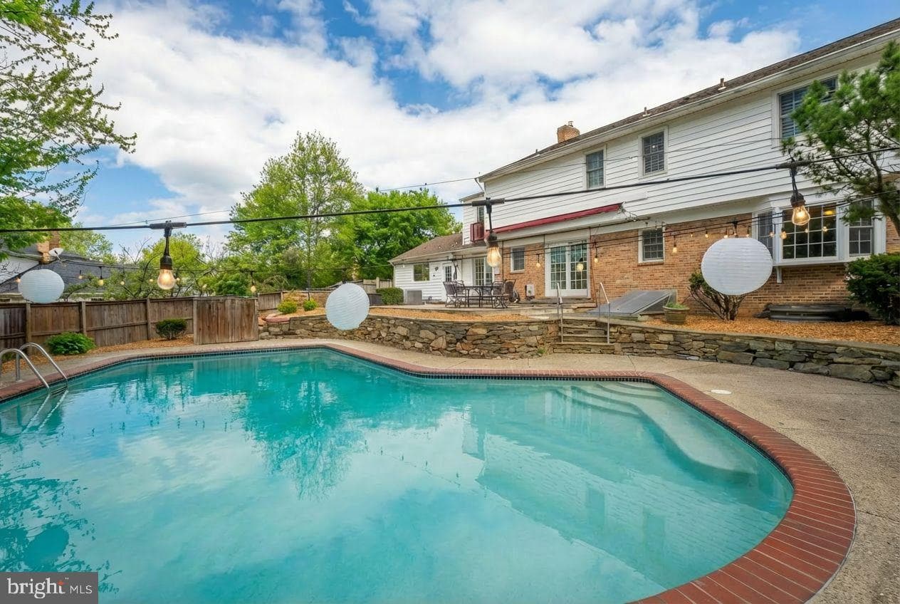14900 Westbury Road photo 91