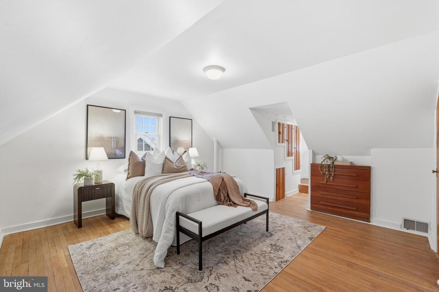 9504 Riley Road photo 17