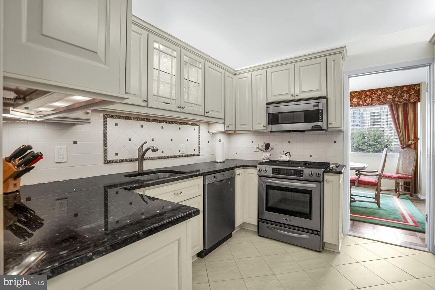 5500 Friendship Boulevard #1423n &amp; 1424n photo 9