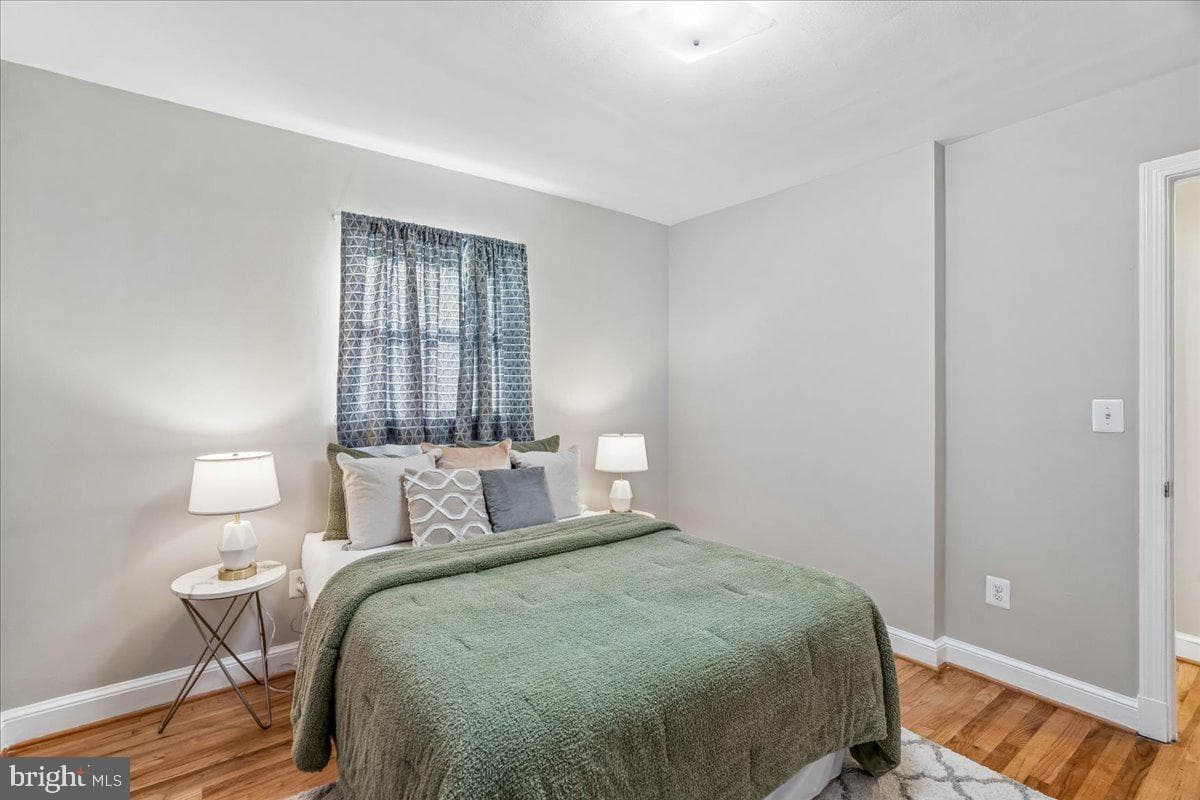 10006 Portland Place photo 13