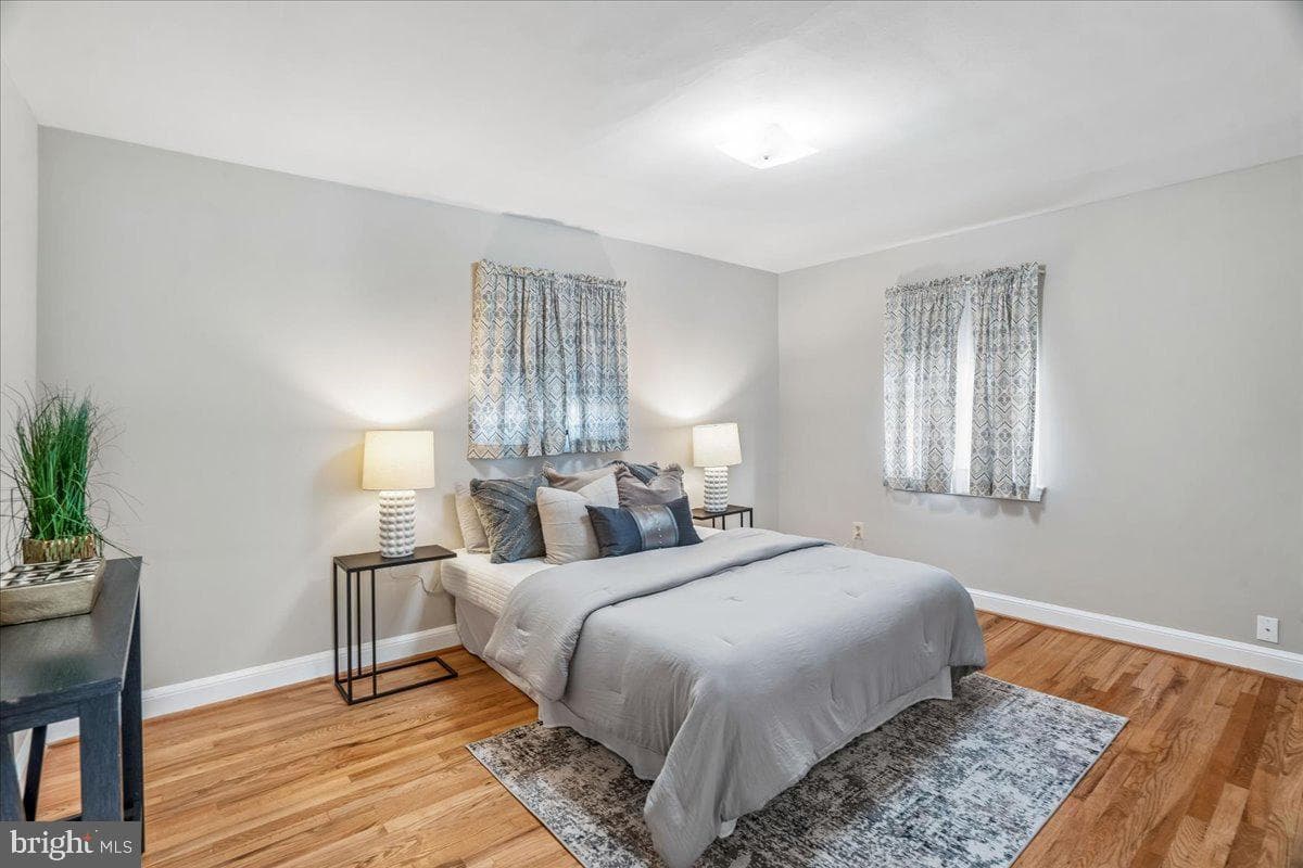 10006 Portland Place photo 16
