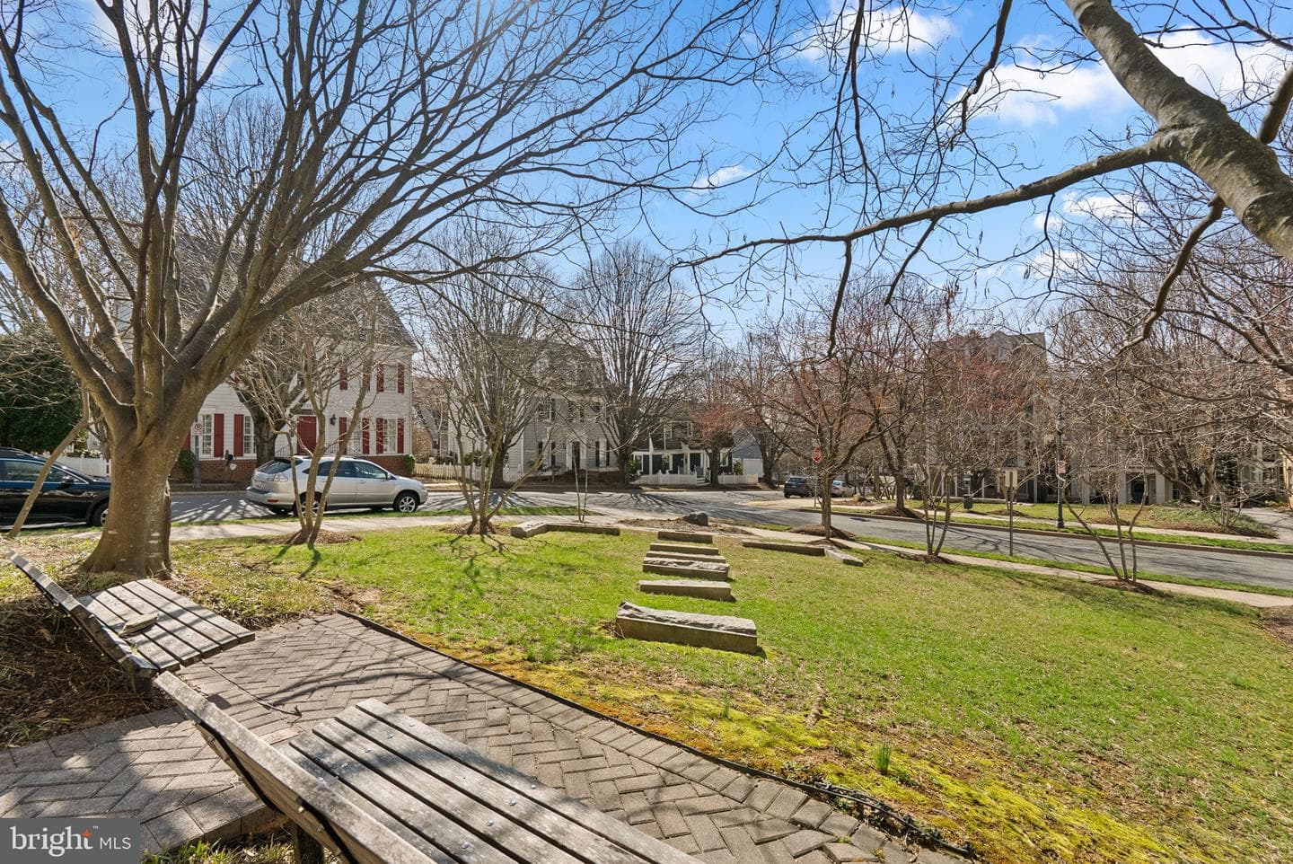 353 Alfandre Mews photo 35