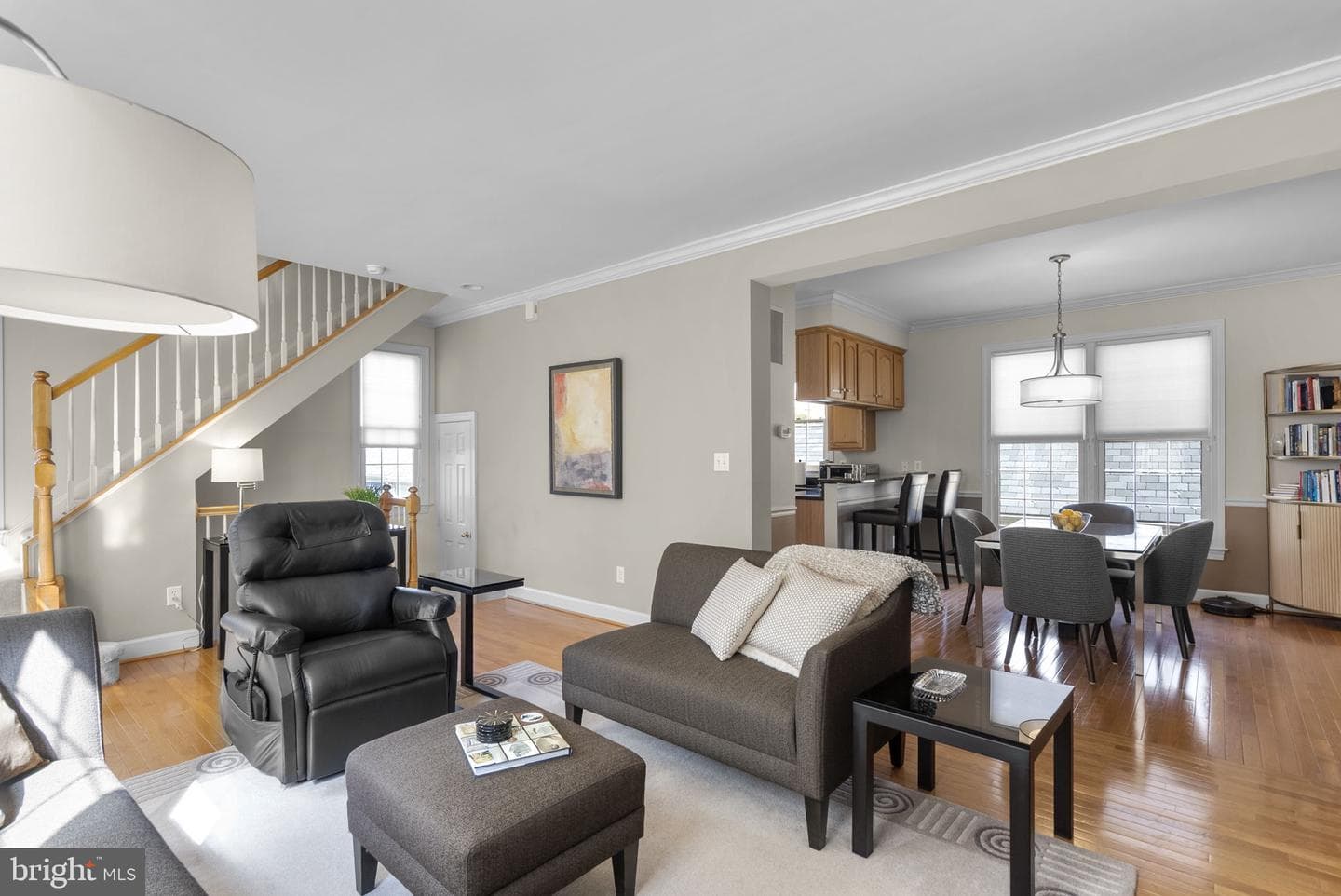 353 Alfandre Mews photo 8