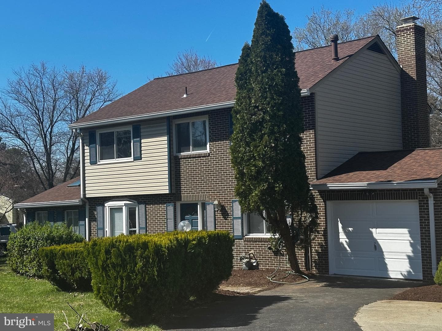 17720 Millcrest Dr, Rockville