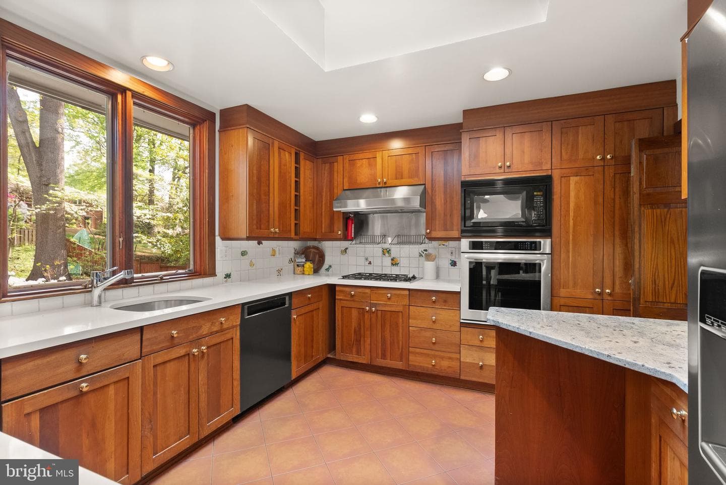5927 Onondaga Road photo 16