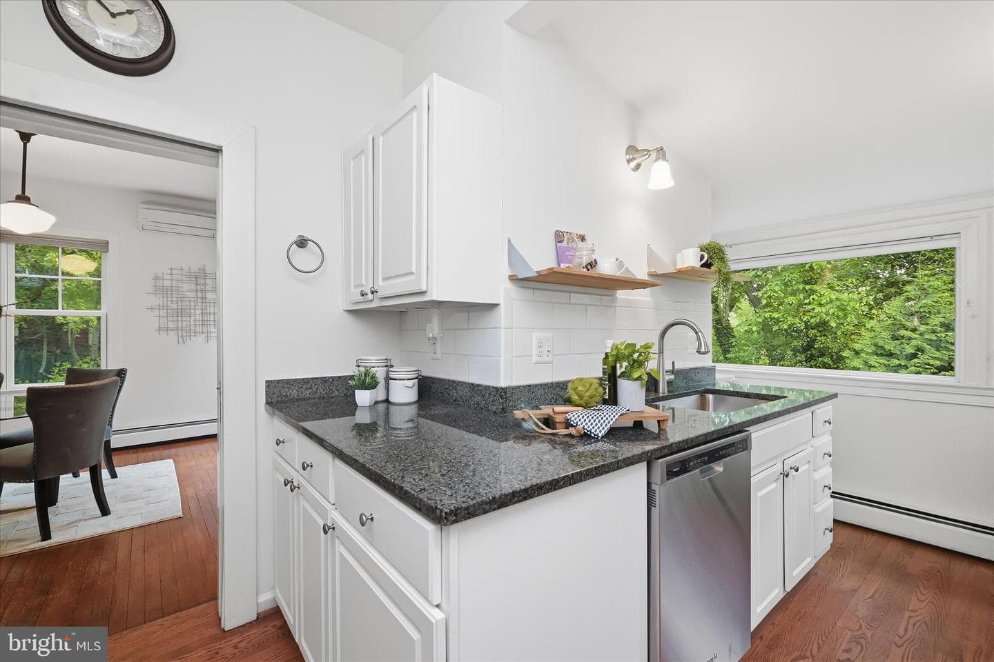 26 Wellesley Circle photo 16