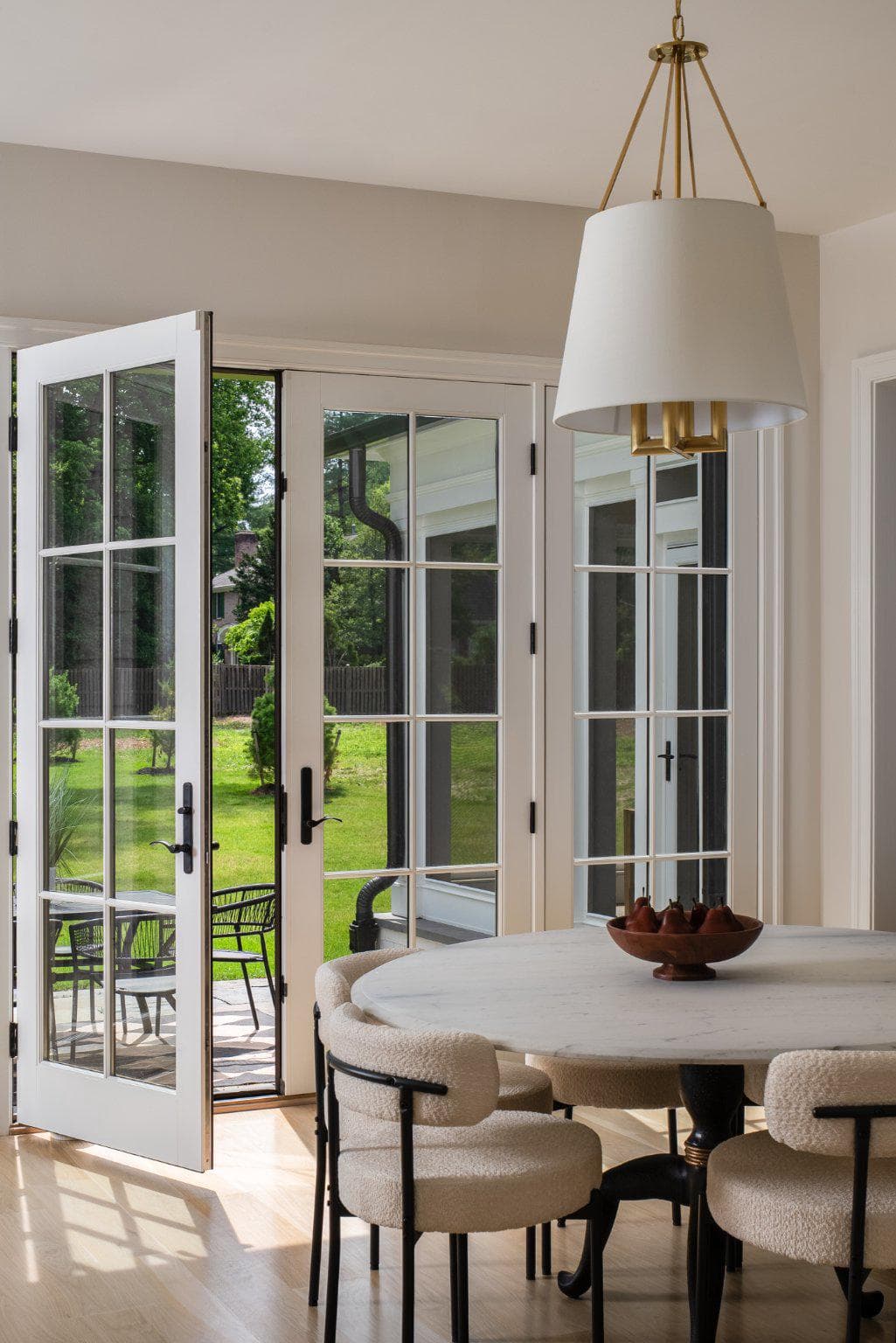 9117 Redwood Avenue photo 5