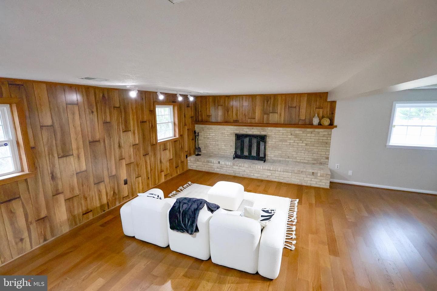 2800 Gunarette Way photo 15