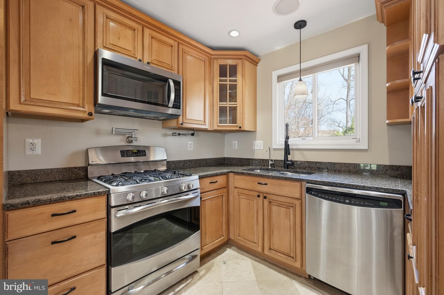 124 Woodland Road photo 16