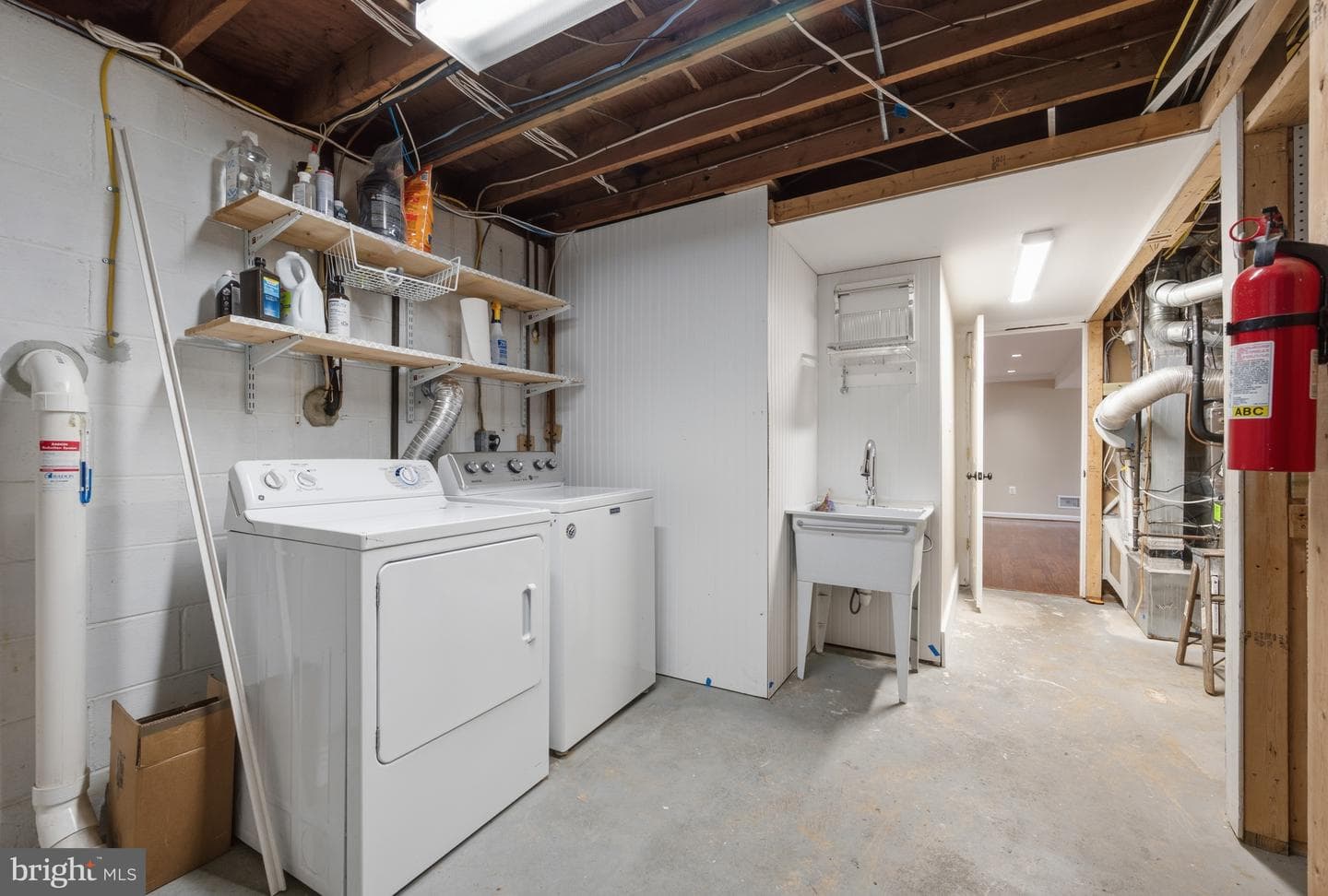 124 Woodland Road photo 43