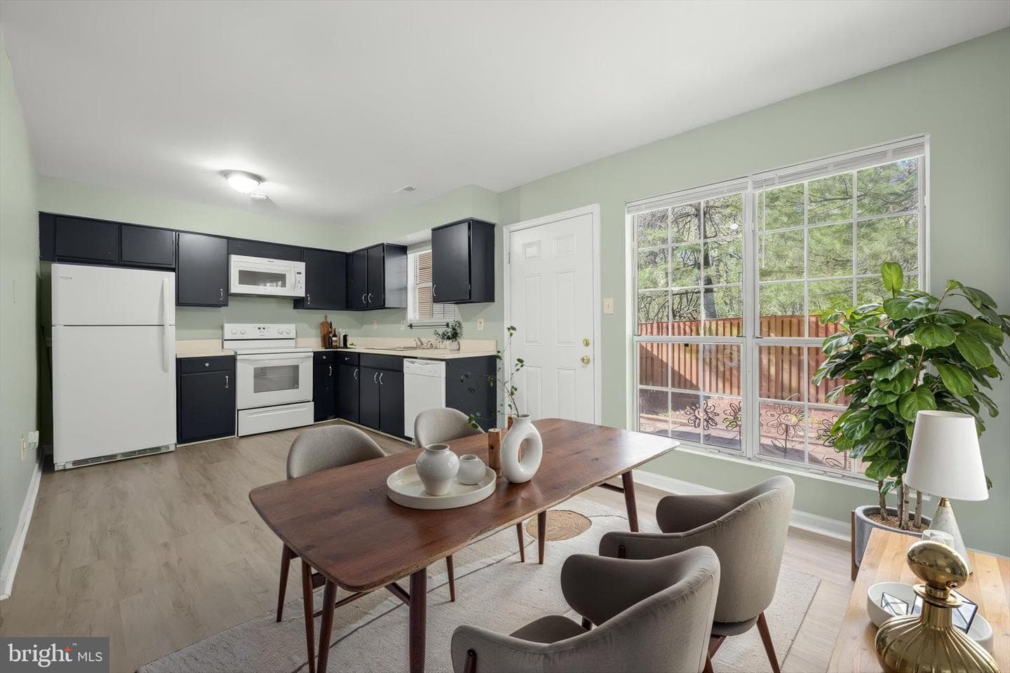 11112 Black Forest Way photo 2